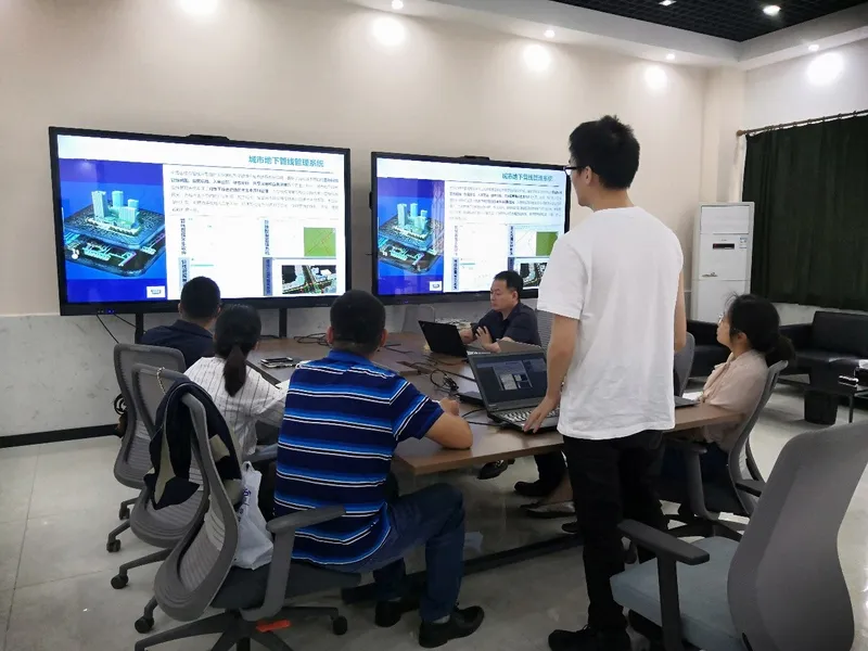 江西省电力设计院勘测工程公司总经理程铁洪一行到访我室