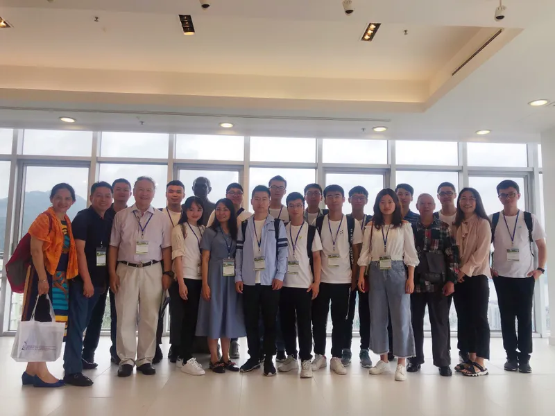小组师生赴港参加地理信息科学前沿论坛