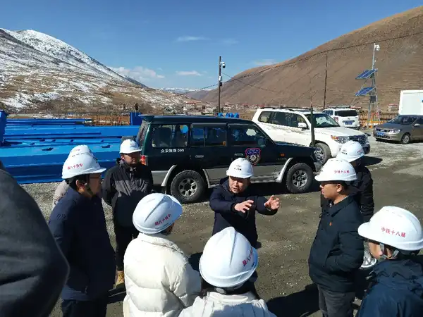 20210220康定2号隧道项目部